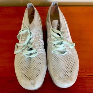 Nike Vapormax (unauthentic) Shoes!!